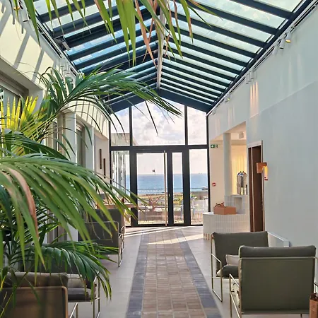 Hostellerie de la Pointe Saint-Mathieu - SPA&Restaurant-2