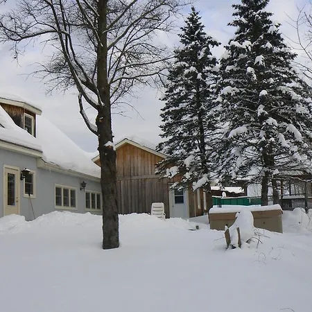 Auberge De La Tour Et Spa-3