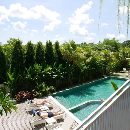 Padang Padang Inn-3