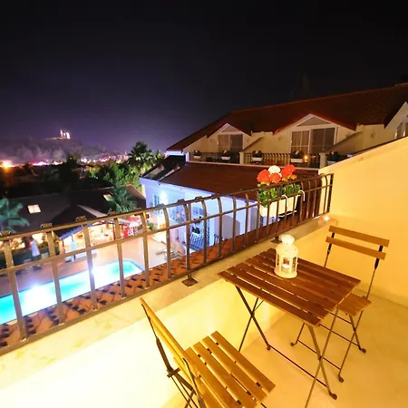Sea Breeze Hotel And Apartments-2