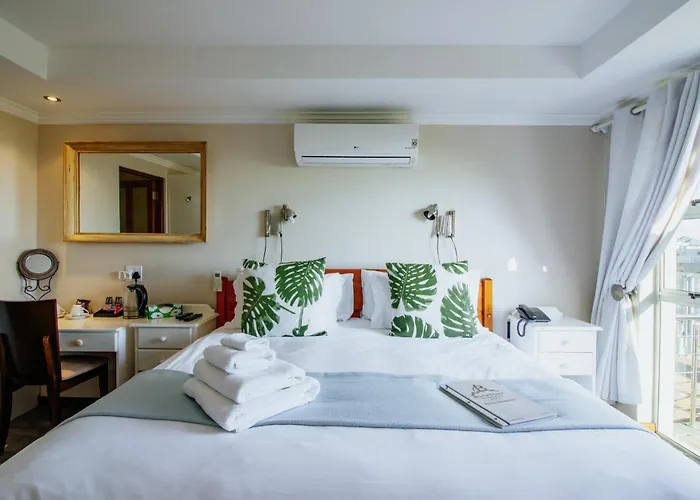 Luxury hotel only: Blaauw Village Guest House