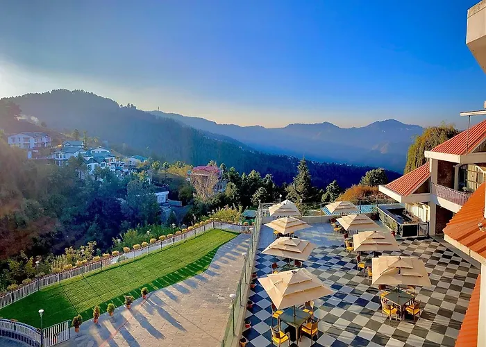Golf hotels Marigold Sarovar Portico Shimla