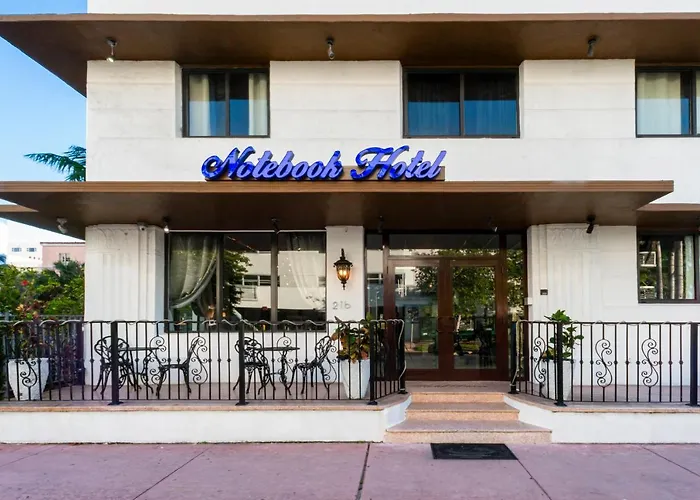 Cheap hotel: Notebook Miami Beach