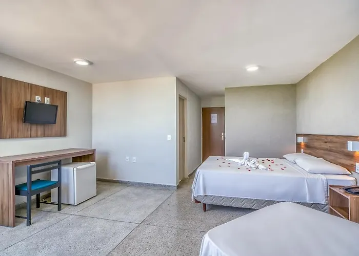 Happy Hotel Pajucara