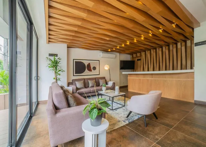 River Suites By Yellowkey Capital