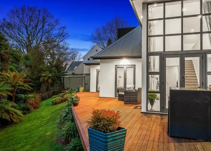 Christchurch Airport House