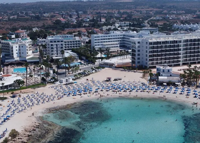 Jacuzzi hotel: Anonymous Beach Hotel (Adults Only)