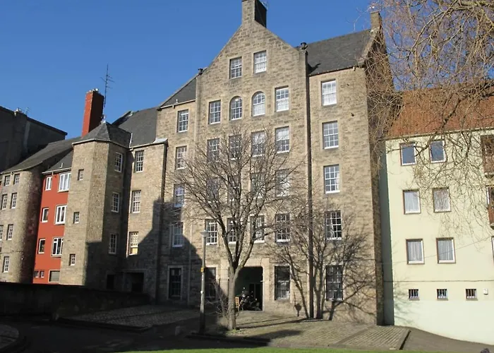 Pet Friendly hotel: Royal Mile Apartment