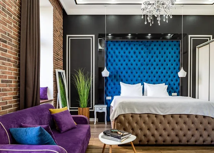 Hotel near College: Theatre Boutique Apartments