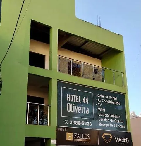 Hotel Oliveira 44