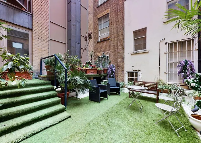 Apartment: Park Lane Apartments Piccadilly Circus