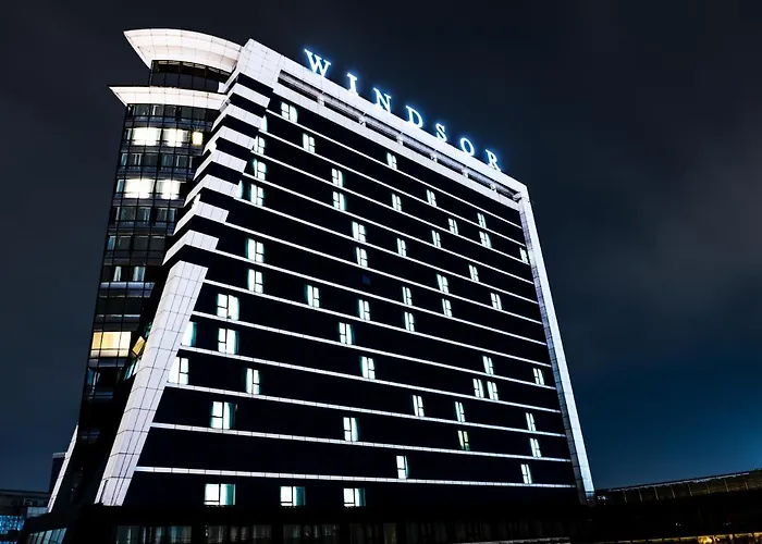  Windsor &Convention Center