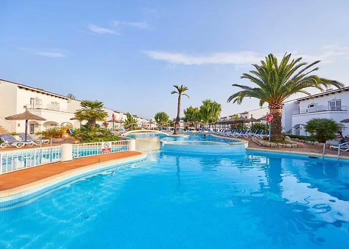 Pet Friendly hotel: Seaclub Alcudia (Adults Only)
