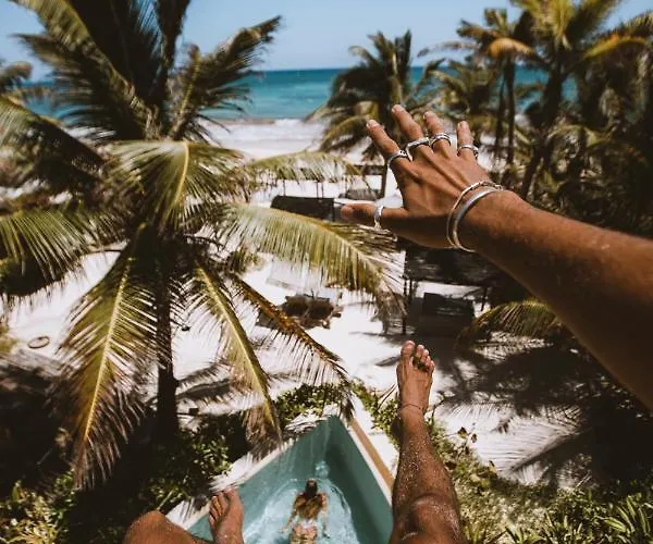 Luxury hotel only: Hotel Ma'Xanab Tulum