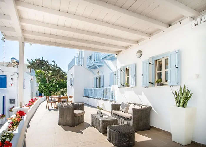 Pet Friendly hotel: Matogianni Hotel