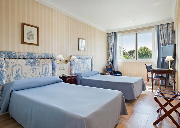 Hotels Close to Airport Best Osuna