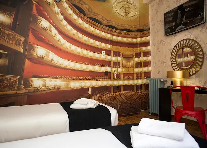 Casual Del Teatro Madrid