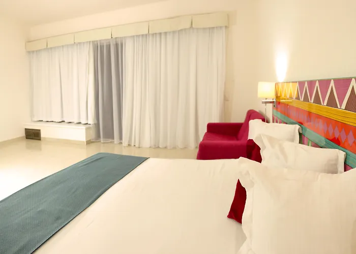 All Ritmo Cancun & Water Park