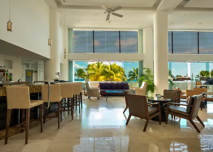 Playacar Palace