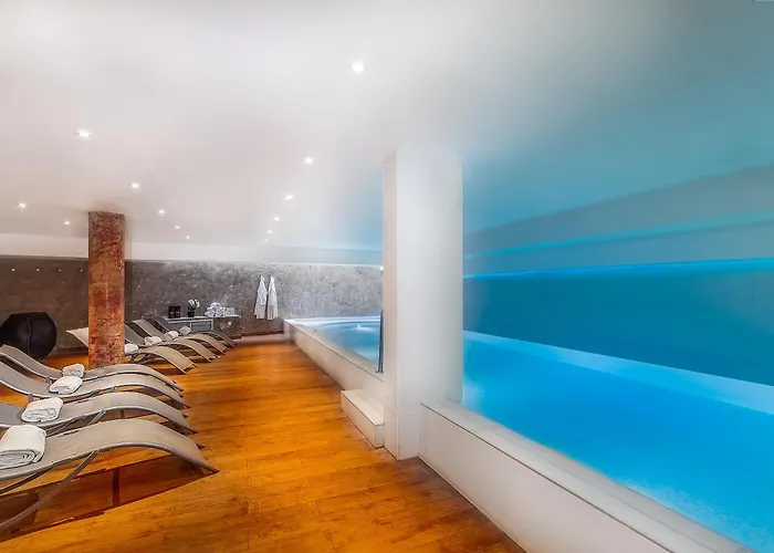  Montaigne & Spa - Cannes Centre