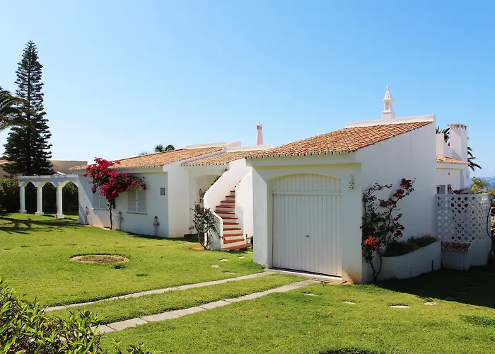 Rocha Brava Village