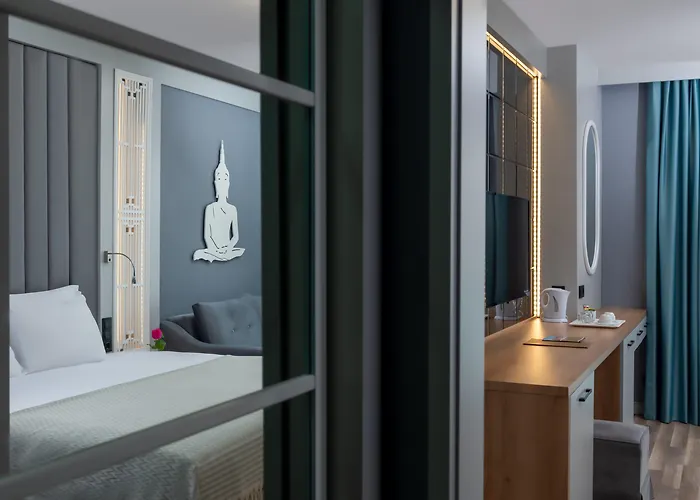 Siam Elegance & Spa