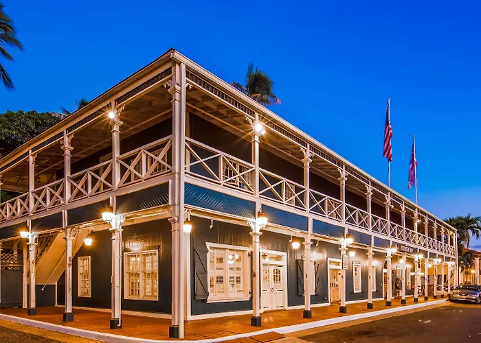 Hotels with pool Best Western Pioneer Inn