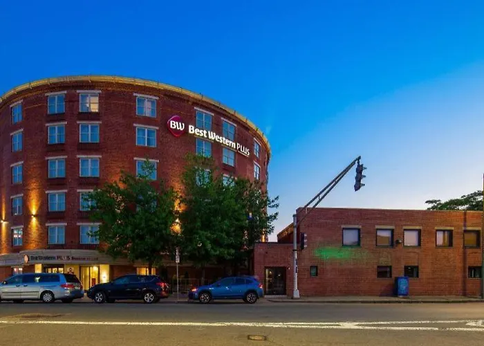 Cheap hotel: Best Western Plus Boston Hotel