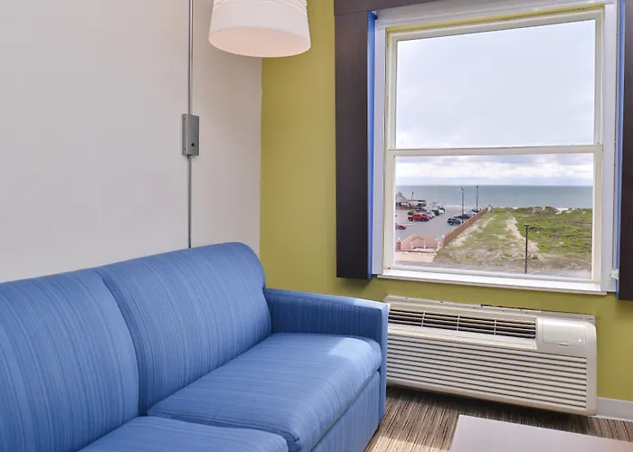 Hot Tub in Room Holiday Inn Express & Suites Corpus Christi-N Padre Island By Ihg