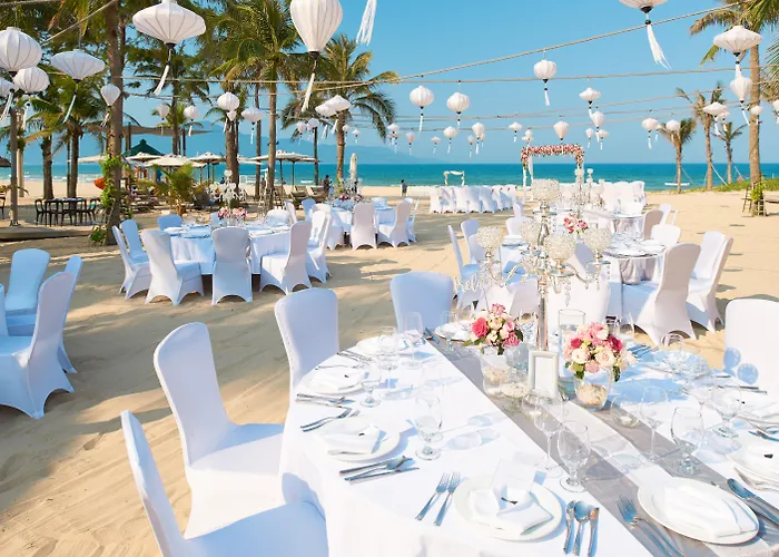 Romantic hotel: Pullman Danang Beach Resort