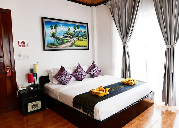 Central hotel: Golden Orchid Angkor