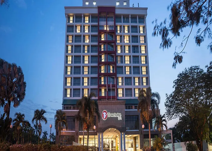 4 star hotel: Travelodge Ipoh