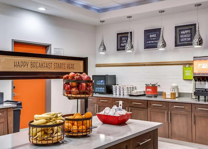 Hampton Inn & Suites -Central Expy/North Park Area