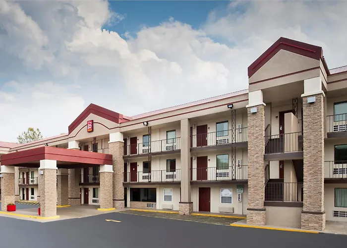 Red Roof Inn Plus+ Birmingham East - /Airport