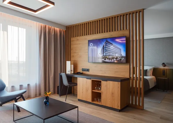 Luchthavenhotel: Q Hotel Plus Wroclaw Bielany