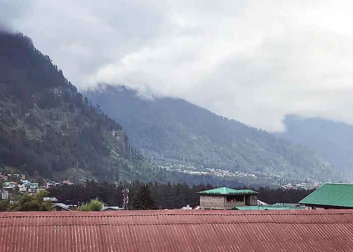 Hotel Solitaire - With Best View Of Mountains