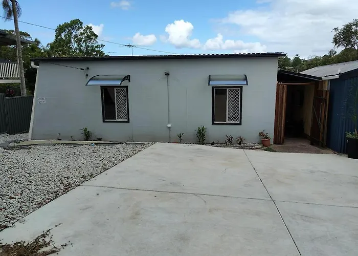 Guest house: 72 On Newnham