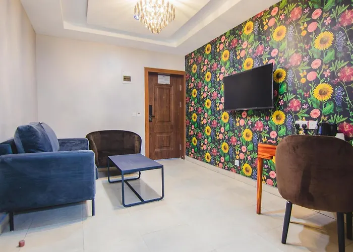 Family Hotel: White Stones Hotel Port-Harcourt
