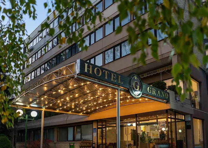Hotels Close to Airport Grand