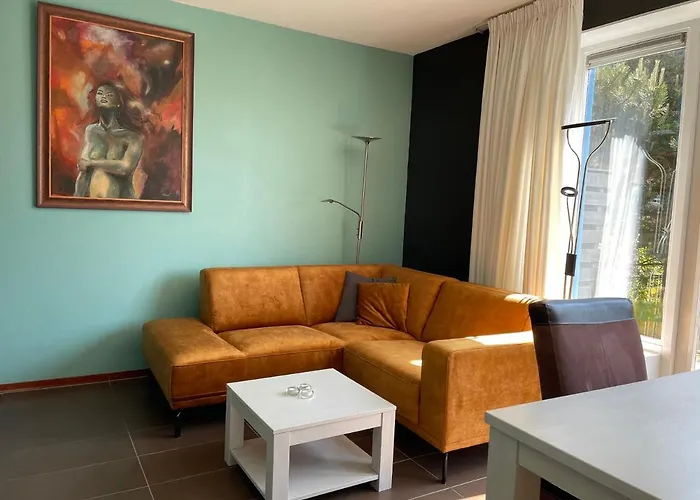 Hotel dichtbij College: Wellness Suites Dellewal