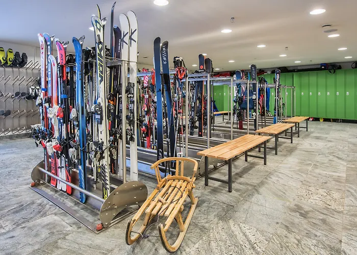Luxury hotel only: Alpengold Hotel Davos
