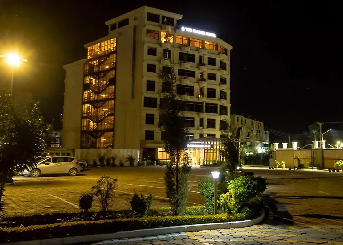 Сity center hotels Glacier Nanyuki