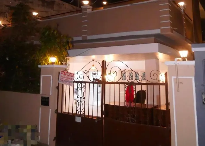 Janki Kunj Varanasi- 3 Room Home