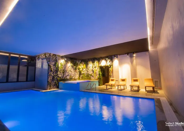 Hotel Kocibelli Pool & Spa