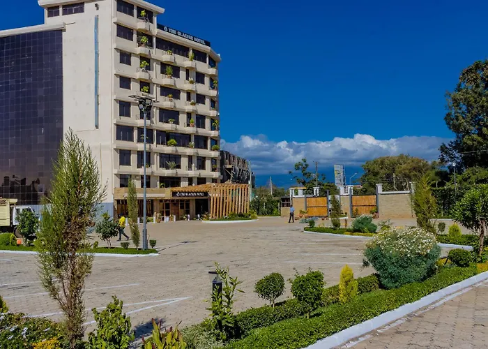 Сity center hotels Glacier Nanyuki