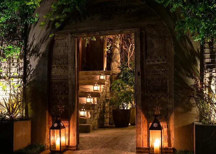Life Gallery Hotel & Spa