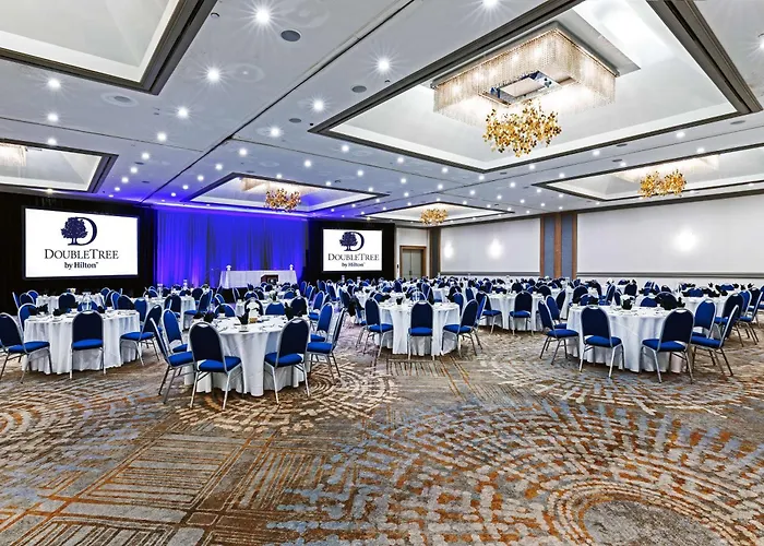 Boutique hotels Doubletree By Hilton Tulsa - Warren Place