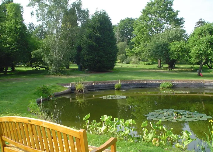 Farnham House Hotel