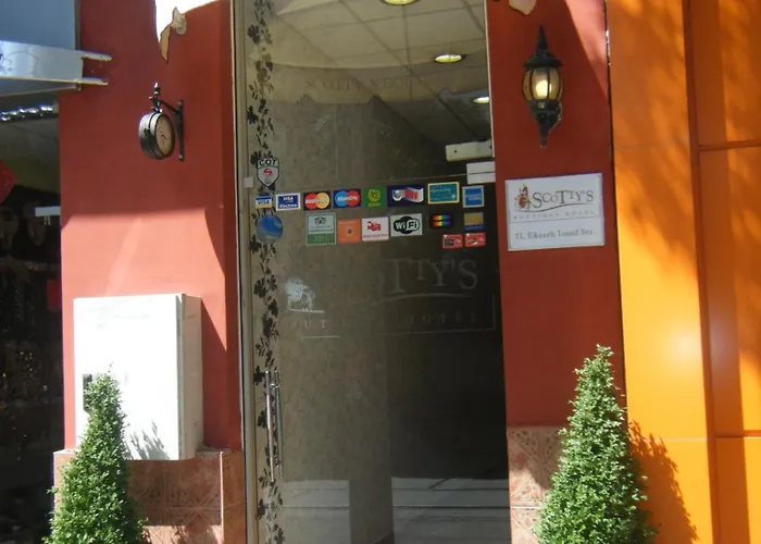 Cheap hotels Scotty'S Boutique