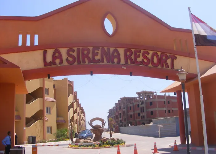La Sirena & - Families Only